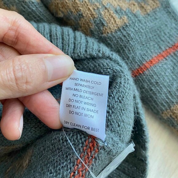 NWOT Gray Men's 100% Alpaca Cardigan from Peru, "Chakana Traveler" Size L Aztec - Picture 6 of 9